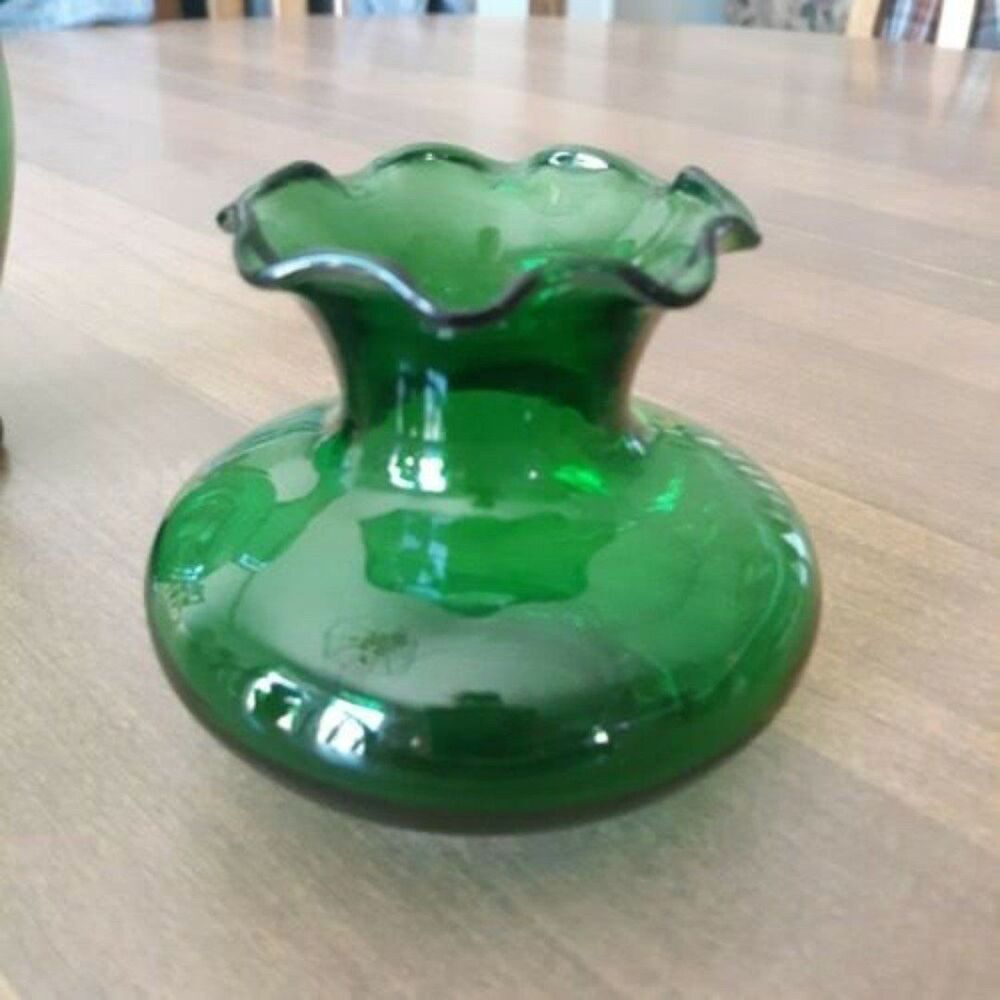 Vintage Forest Green Glass Bud Vase by Anchor Hocking Flared Crimped Edge